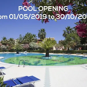 Oasi Anfiteatro 3*, Porto Ottiolu Italië