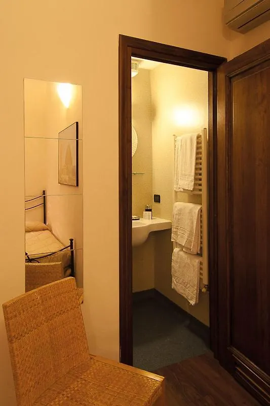 B&B Arco Antico Florence 2*,